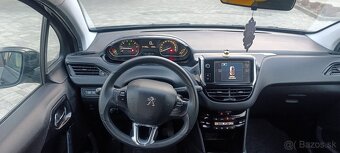Peugeot 208 Allure - 11