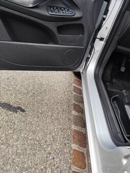 Predám Ford C -max 2,0 i +LPG   motor po GO - 11