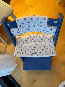 Rastúca stolička STOKKE - modrá - 11