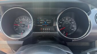 Ford Mustang 2.3 EcoBoost A/T - 11