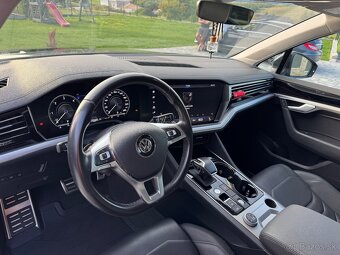 Volkswagen Touareg 3.0 TDI 4motion - 11