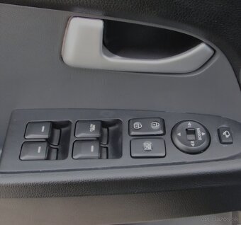 Kia Sportage 2.0 crdi 4x4 AUTOMAT - 11