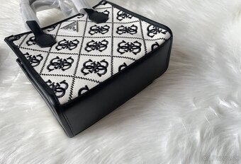Guess Silvana kabelka - 11