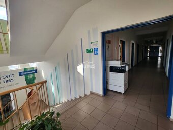 ADM. BUDOVA s možnosťou prerobenia na byty - 11