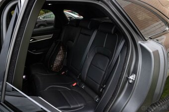 Jaguar F-Pace 3.0 I6 P400 MHEV R-Dynamic Black AWD A/T - 11