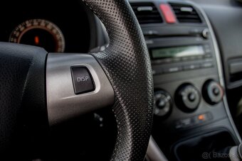 Toyota Auris - 11