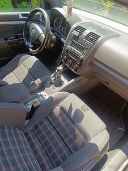 Volkswagen Golf V GTI 2.0 TFSI - 11