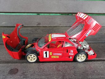 Bburago Ferrari F40 1/18 #1 - 11