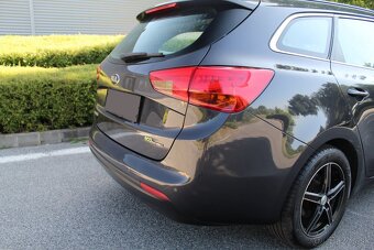 Kia cee'd 1.6 CRDi SW - 11