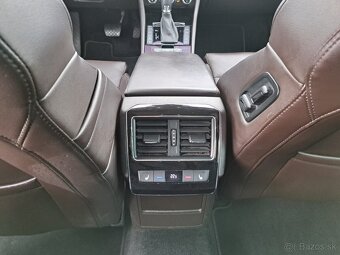 Škoda Superb Combi L&K nadštandardná výbava +kamera - 11