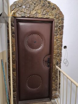 Predaj 3i byt v meste Snina - 11