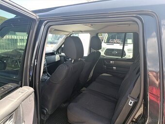 Land Rover Discovery 3.0 TDV6 SE - 11