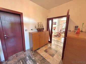 Predaj- luxusný 5i RD s bazénom, dvojgarážou, Andovce - 11