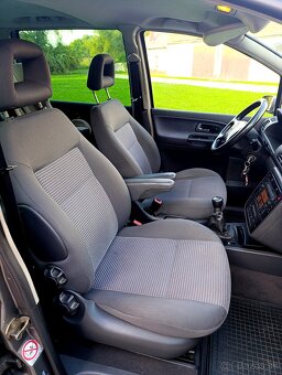 Seat Alhambra 1.9TDI 96KW 7miest Xenón Webasto Ťažné - 11