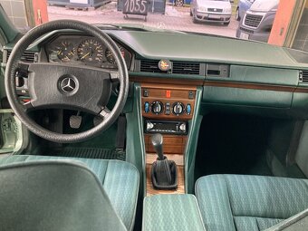 Mercedes Benz 230E w124 - 11