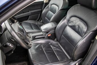 Škoda Superb Combi 2.0 TDI 4x4 103kW Elegance /AJ NA SPLÁTKY - 11