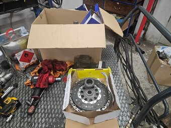 BMW e46 kombi 2005 320d 110kw m47 - 11