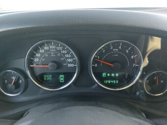 Jeep Wrangler Sahara JK 3,8 benzín V6 LPG, znížená cena - 11
