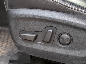 Kia Sportage 2.0 CRDi HP 4WD 136kW AT GT-Line - 11