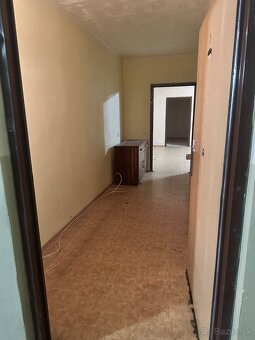 Veľkometrážny 3,5 izbový byt Trenčín - 11