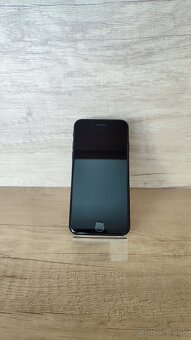 Apple iPhone SE 2020 - super stav + DARČEK - 11