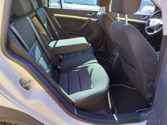 Škoda Octavia Combi 2.0 TDI 4x4 Scout - 11