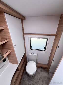 Karavan Fendt - 2023 / V záruke / 1700kg - 11