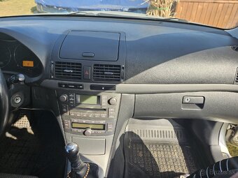 Toyota avensis t25 2.2 d-cat 130kw - 11