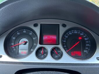 VW Passat B6 - 11