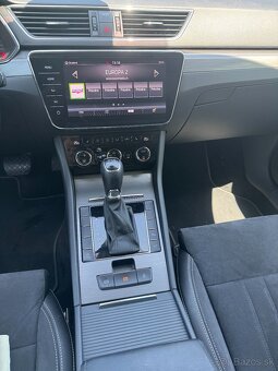 Škoda Superb 2.0 TDI SCR Style DSG - 11
