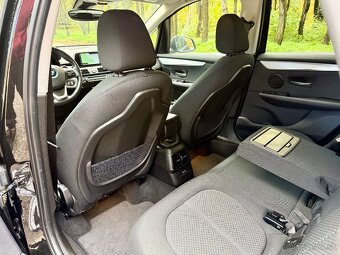 BMW 218D ACTIVETOURER BOHATÁ VÝBAVA 2021 - 11