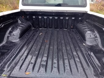 Nissan Navara 2,5 dci 4x4 nová STK a EK - 11