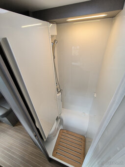 nový karavan Etrusco T 6.9 SB 2025 4-miestny - 11