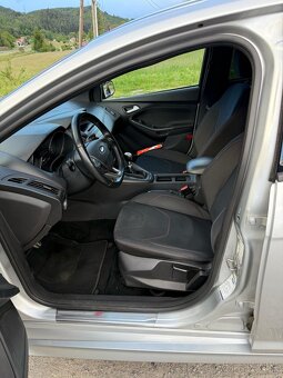 Ford Focus Kombi 1.5 EcoBoost ST Line - 11