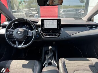 Toyota Corolla Combi TS 1.8 Hybrid e-CVT Executive, Pôvodný - 11