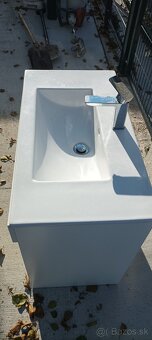 umývadlová skrinka Jika - 11