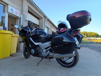 Yamaha FJR 1300 2002 - 11