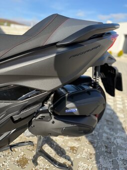 Honda Forza 125 SE - 11