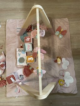 Little Dutch Hracia deka, drevená hrazda mix hračiek - 11