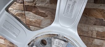 Predám Audi A3 elektrony 5x112 r16 et48 J6/205/55 r16 zimne - 11