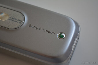 Sony Ericsson K300i s krabičkou IMEI sedí Zberatelský kus - 11