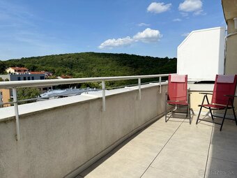 Jedinečný 3 izb. mezonet s panoramatickou terasou v Karlovej - 11