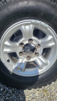 Predam kolesa Terrano 235/75 R15 - 11