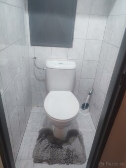 Na prenájom zariadená garsonka , Družba - 11