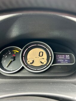 Renault Megane 3 Grandtour 1.5 dCi (2012) - 11