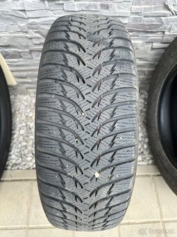 215/65 R16 98H zimné KUMHO - 11