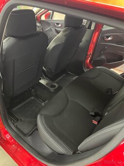 Renault Clio benzín 0.9 TCe, 2019, Slovenské - 11