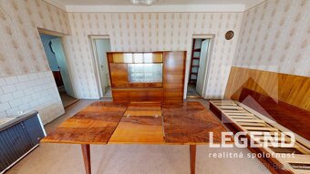 RD Nesvady, pekný pozemok 862 m2, pri stanici - TOP lokalita - 11