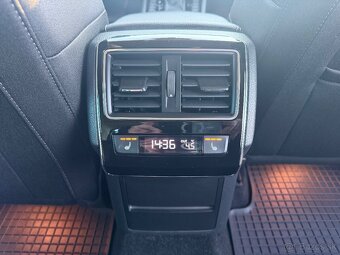 Škoda Superb 2,0tsi 206kw 4x4 DSG Style PLUS Webasto - 11