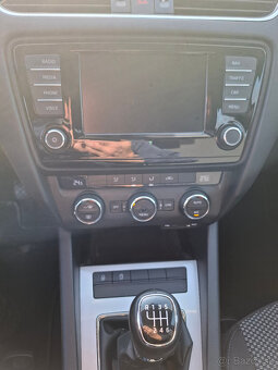 ŠKODA OCTAVIA COMBI 1,6 TDi 81kW r.v. 2015 - 11